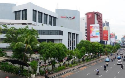 Tebar Dividen Rp54,71 per Saham oleh Bank Jatim, Simak Jadwal Cum Date-nya