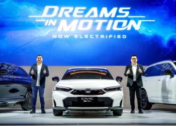 Penampakan Honda Civic RS Hybrid Saat Pertama Kali Tampil di Publik