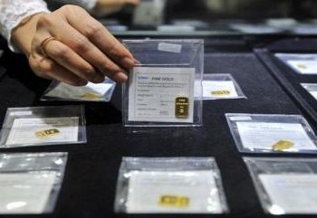 4 Cara Menabung Emas Dengan Gaji UMR Tips Investasi Logam Mulia Dengan Modal Terbatas