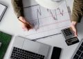 5 Cara Investasi Saham Berisiko Rendah untuk Investor Pemula dan Tips Mengelola Risiko