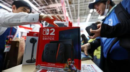 Euforia Nintendo Switch 2 Antrean Panjang dan Harga Tembus Rp8 Juta