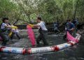 Peringati Hari Sungai Nasional, Jaga Ekosistem Lewat Kegiatan Bersih-Bersih Sungai