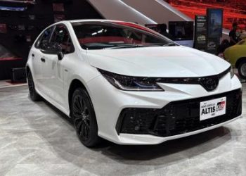 Corolla Altis Hybrid GR Sport Debut di GIIAS 2025