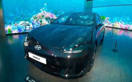 Mobil Listrik Aman Diterjang Banjir? Sebaiknya Dihindari