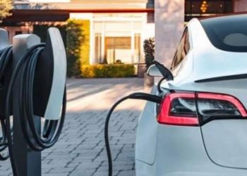 Penyebab Anjloknya Harga Mobil Listrik Bekas Terungkap