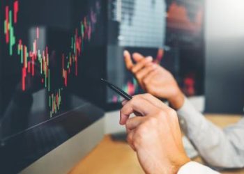 IHSG Menguat Berturut-turut, Analis Perhatikan Arus Dana Masuk ke Sektor Tersebut