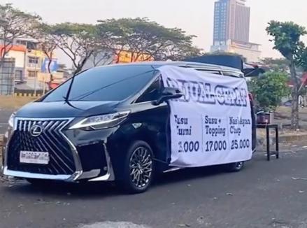 Harga Mobil Lexus Ryu Kintaro untuk Jualan Susu di Jalanan Ternyata Miliaran Rupiah