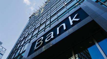 Strategi Perbankan Memanfaatkan Peluang di Tengah Pertumbuhan Ekonomi Indonesia