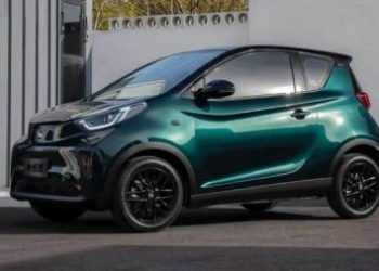 Perluasan Jaringan SPKLU di Indonesia melalui Kerja Sama dengan Voltron