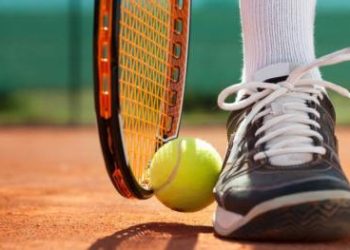 Perbandingan Harga Raket Padel dan Tenis di Platform Online, Mana yang Lebih Mahal?