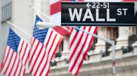 Bursa Saham AS Menguat setelah Penurunan Tajam di Akhir Pekan