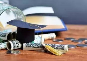 Fasilitasi Mahasiswa Rp65,5 Miliar di 2025, Pengertian dan Syarat Daftar Beasiswa Scolarship