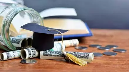 Fasilitasi Mahasiswa Rp65,5 Miliar di 2025, Pengertian dan Syarat Daftar Beasiswa Scolarship