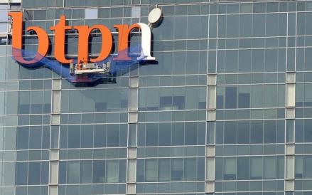 Bank Raup Laba Rp1,5 Triliun hingga Kuartal III, Turun 26 Persen