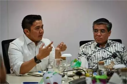 Kunjungan Seskab ke Kemnaker untuk Pastikan Program Magang Berjalan Lancar