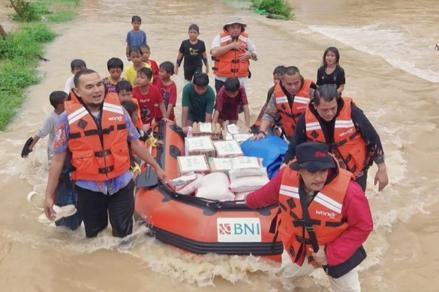 Gerak Cepat, Salurkan Bantuan Tanggap Darurat untuk Korban Bencana di Sumbar