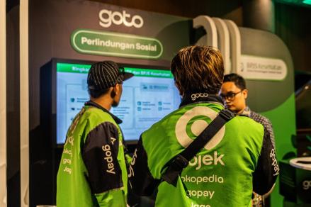 Luncurkan Empat Inisiatif untuk Driver BPJS dan Bonus Hari Raya