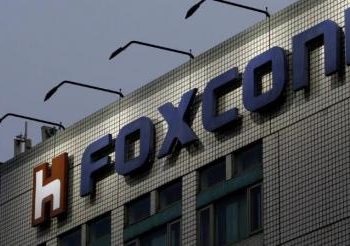 Rekor Pendapatan Foxconn Akhir 2025 Berkat Produk AI