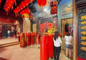 Tradisi Cuci Rupang Sebelum Tahun Baru Imlek dan Makna Filosofinya