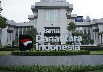 Danantara Melantai di Pasar Modal, Ekonom: Tidak Ganggu Independensi Regulator